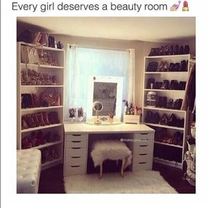 Meet your Posher, Torri